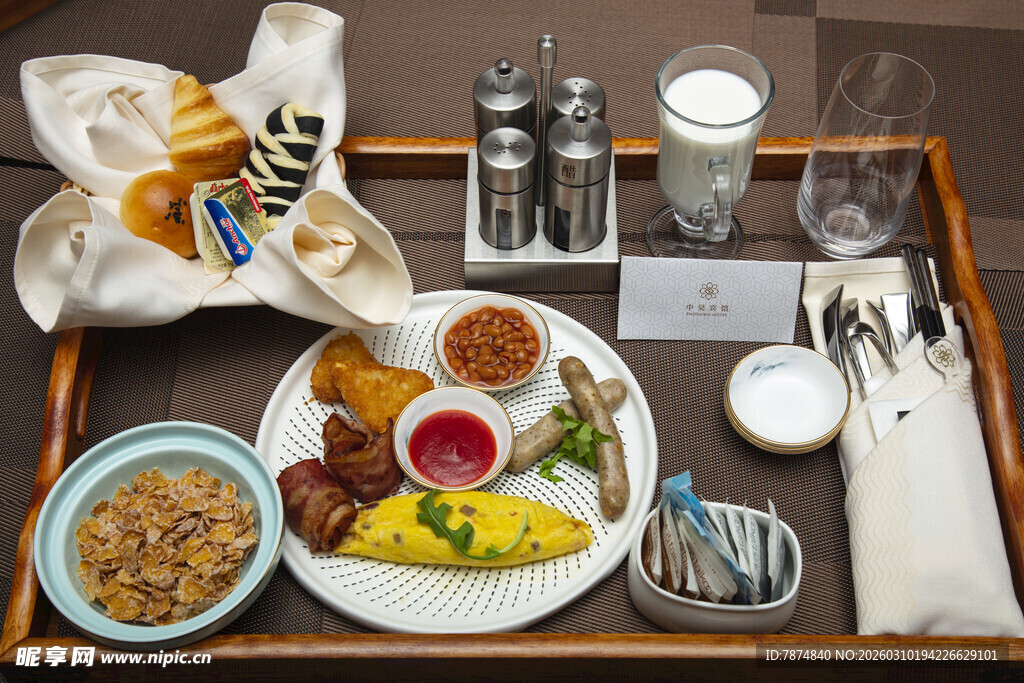 精致早餐托盘美食组合