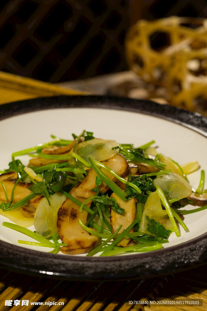 美味虾仁炒时蔬