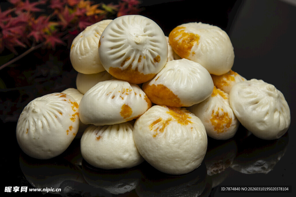 美味包子堆叠展示