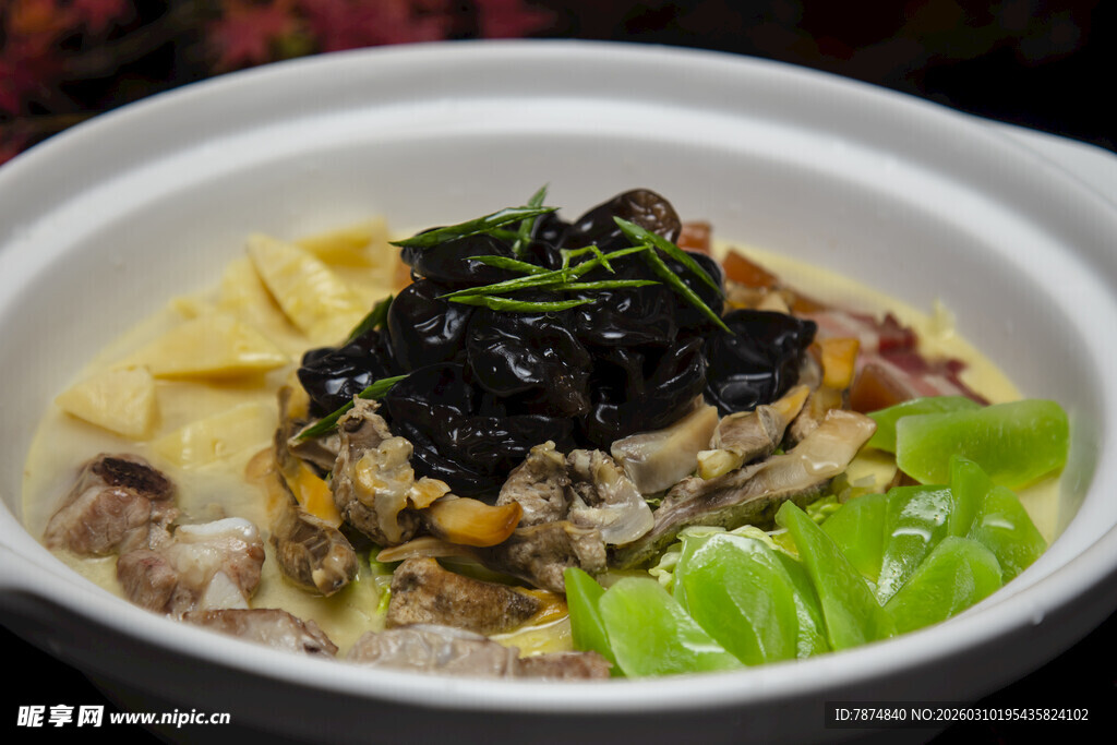 美味佳肴砂锅炖珍品