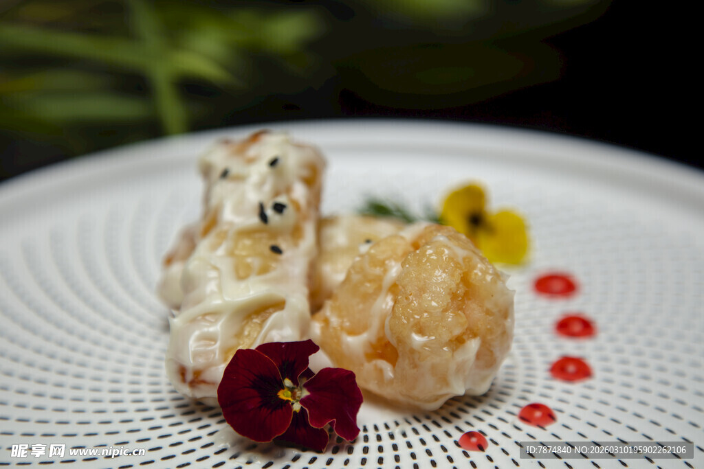 精致虾仁摆盘美食