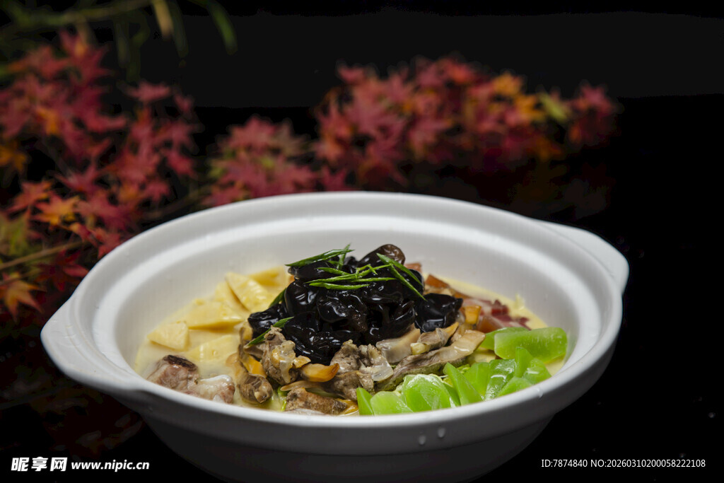 美味砂锅菜 营养又丰富