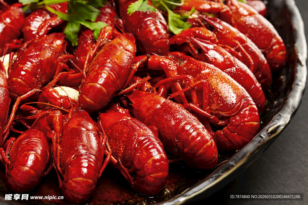美味小龙虾 色泽诱人