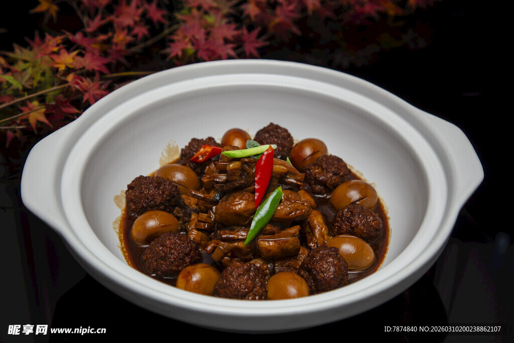 砂锅美味香菇炖肉