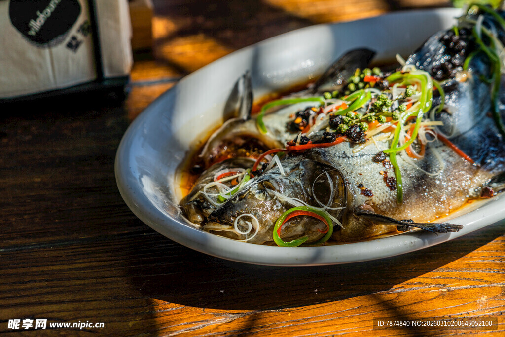 清蒸鲜鱼 色香味俱全