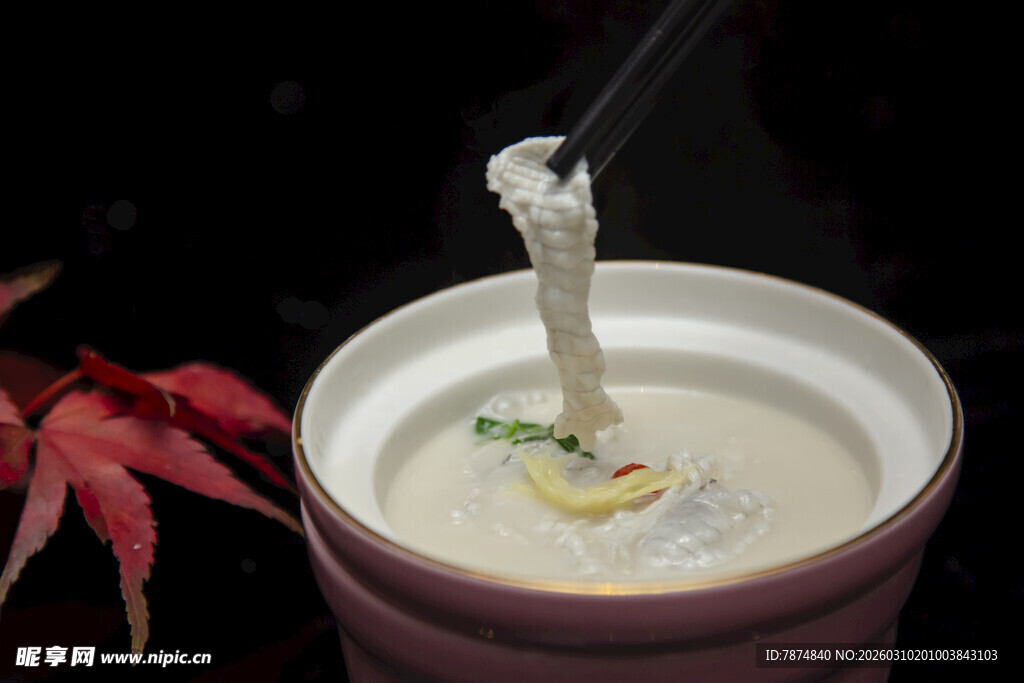 香插于杯 禅意雅致瞬间