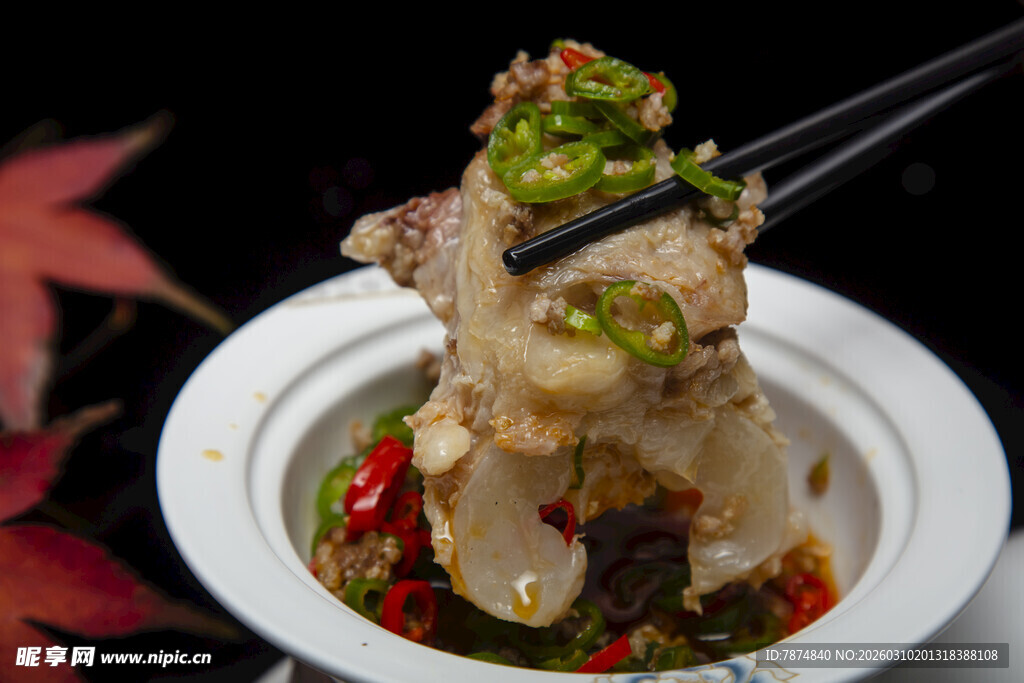 香辣牛蛙美食特写