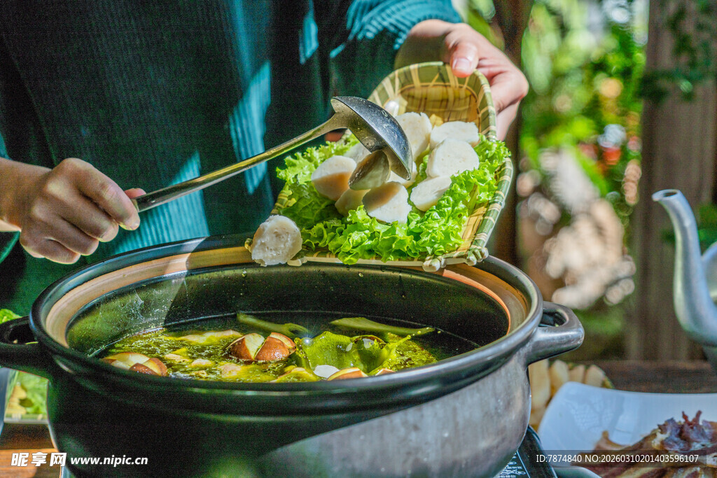 户外烹煮美味砂锅料理