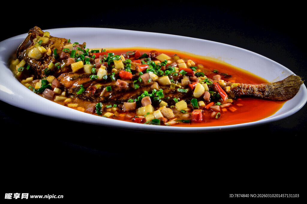 香辣可口的红烧鱼