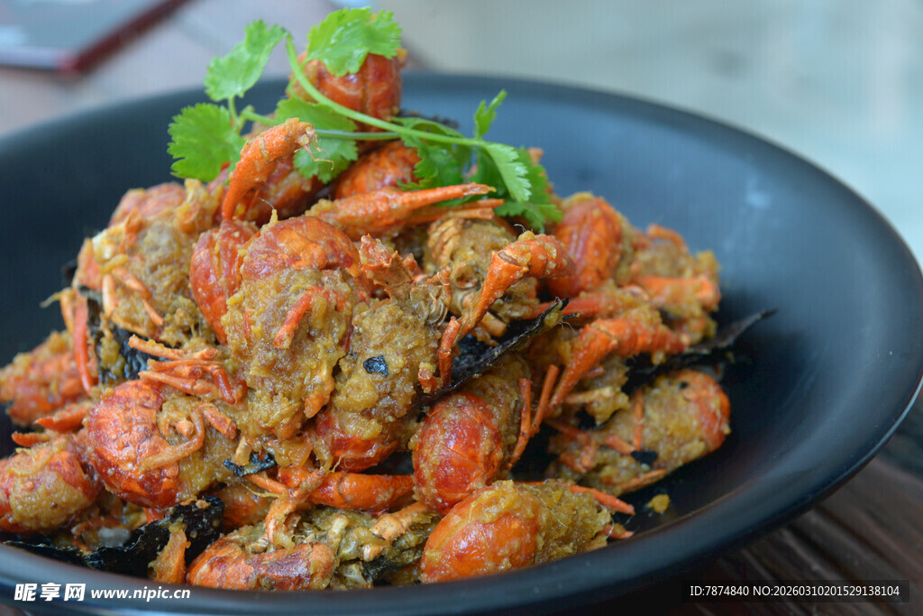 美味小龙虾炒面