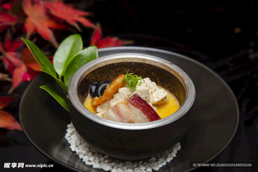 日式精致海鲜豆腐料理