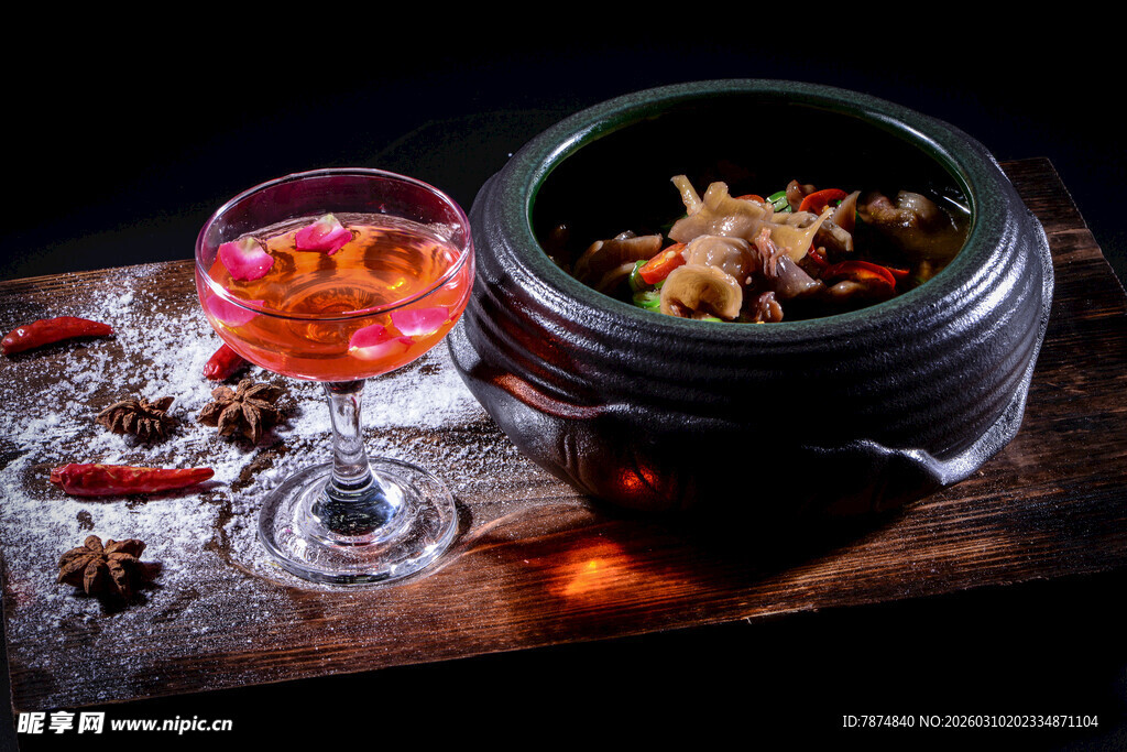 美味火锅与特色配菜