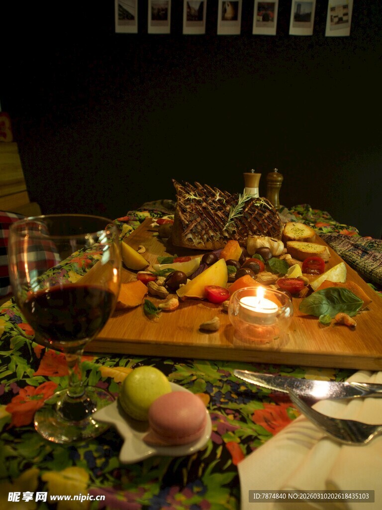 浪漫烛光晚餐布置场景