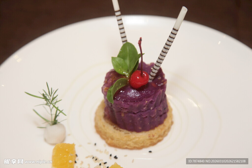 精致创意甜点摆盘