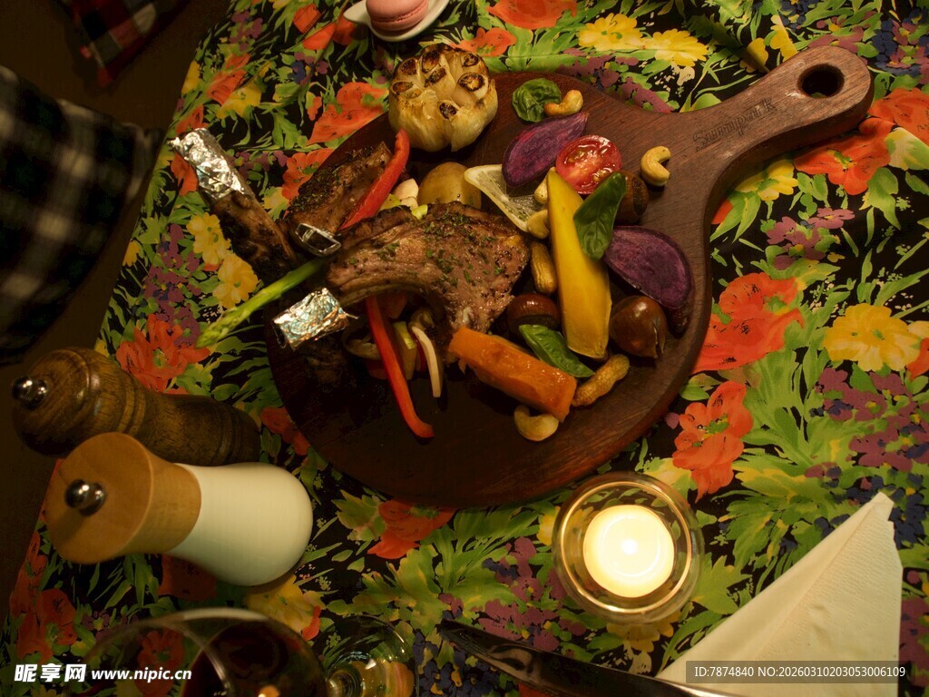 丰盛野餐美食摆拍