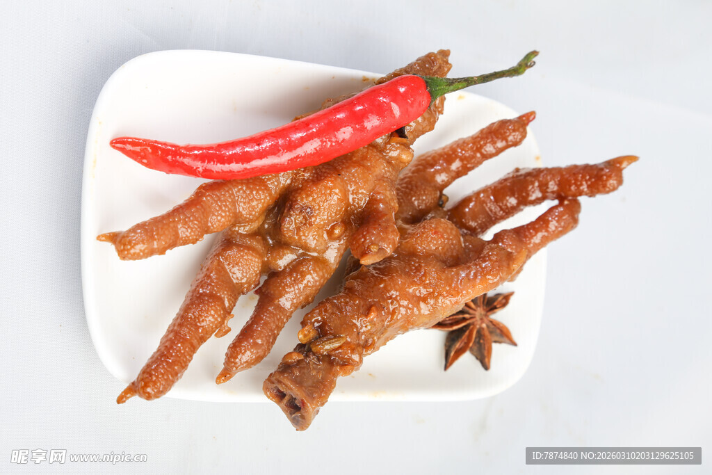 红辣椒配卤鸭爪