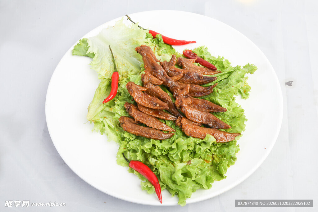 生菜配卤牛肉摆盘精致