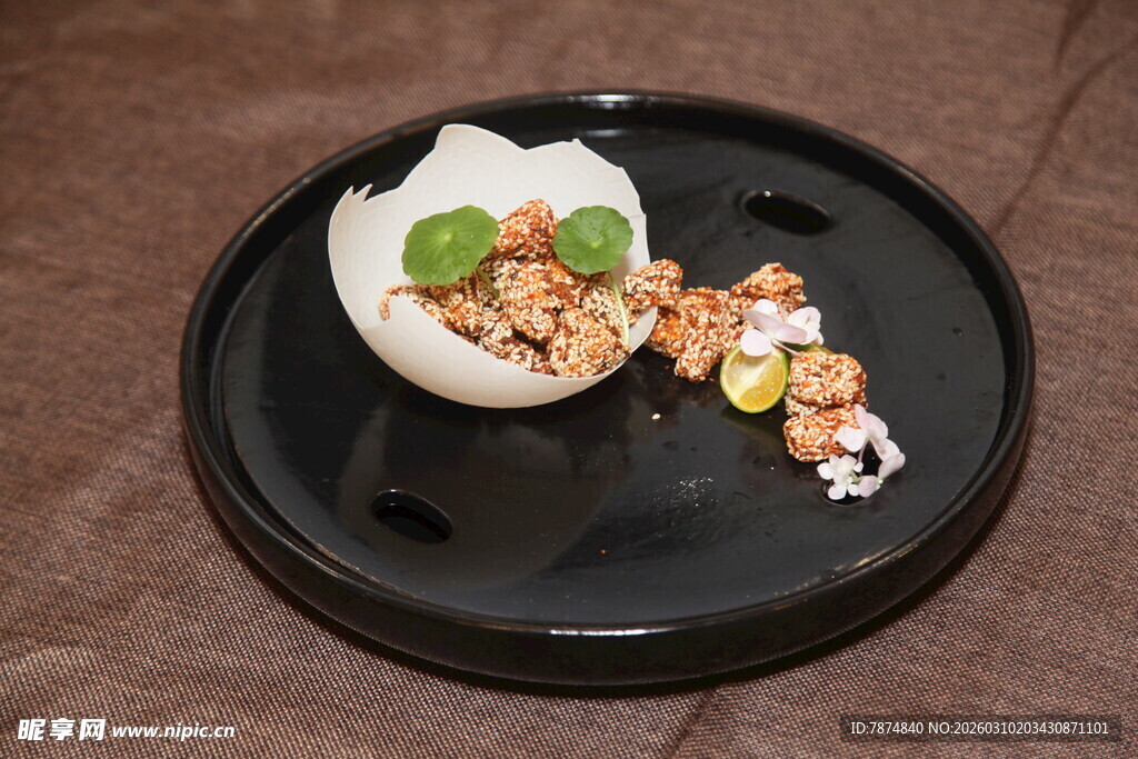 精致中式点心摆盘