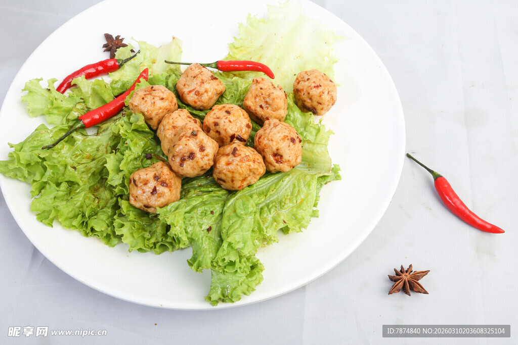 生菜配肉丸 美味新组合