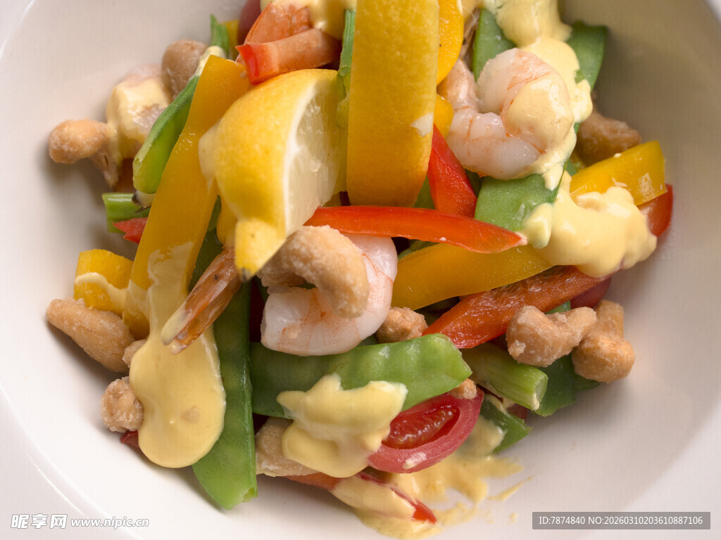 鲜虾蔬果沙拉