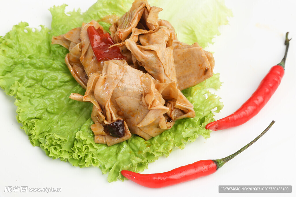 生菜配香辣卤味鸡胗