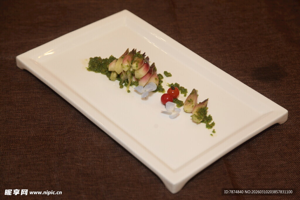 精美花卉图案长方形瓷盘