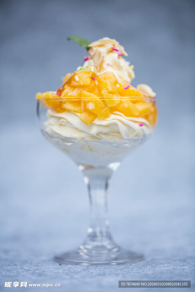 芒果冰淇淋甜品