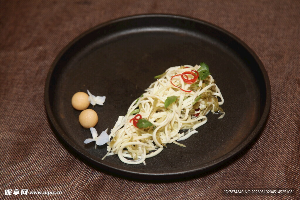 美味意面摆盘特写