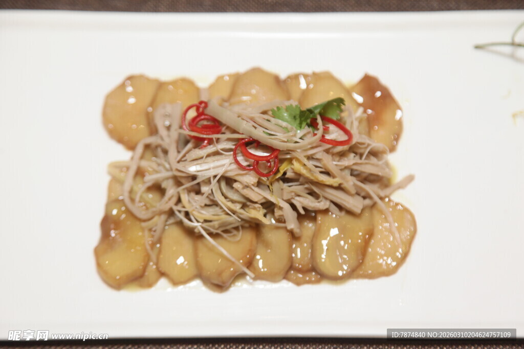 美味凉拌鸡肉卷