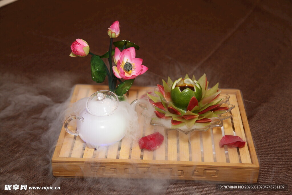 精致花卉摆盘艺术