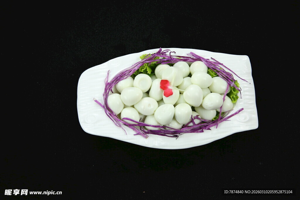 紫甘蓝配白玉丸子