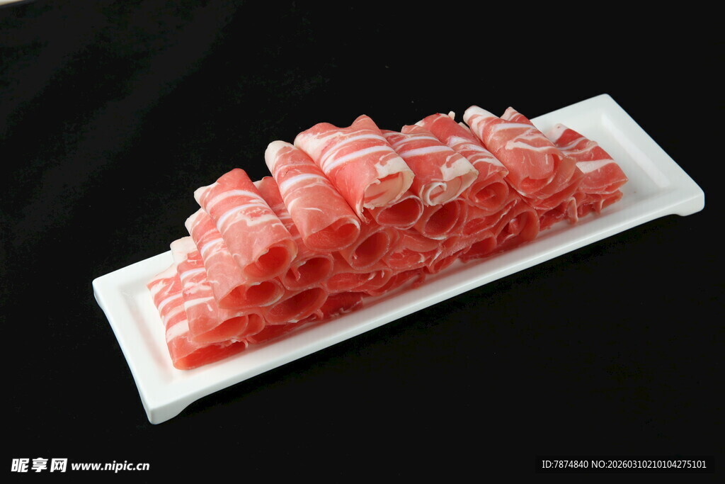 新鲜美味的牛肉切片