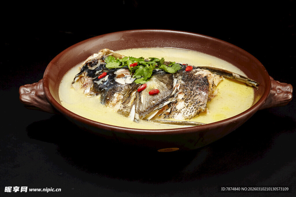 美味砂锅鱼头煲