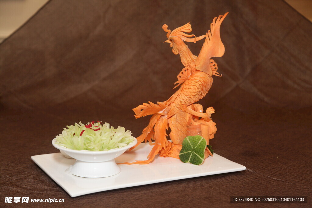 胡萝卜雕刻的精美艺术作品