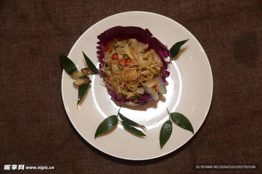 创意摆盘的美味菜肴