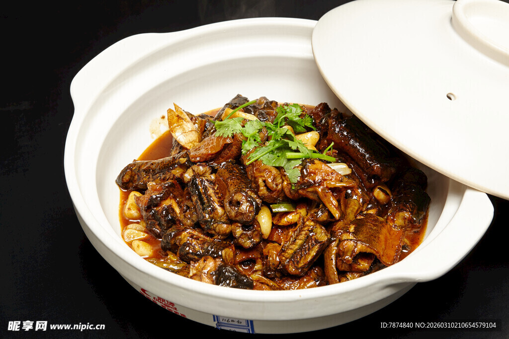 砂锅美味鳝鱼煲