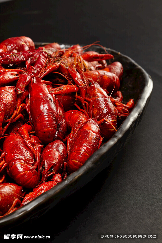 一盘美味小龙虾