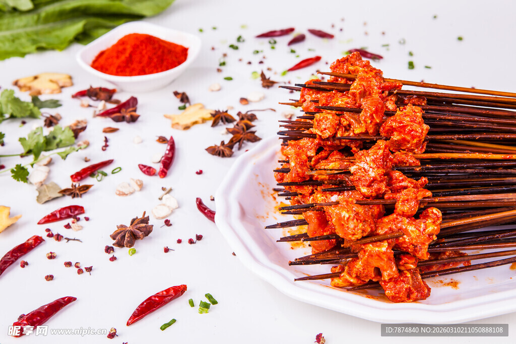 美味烤肉串 诱人香料相伴