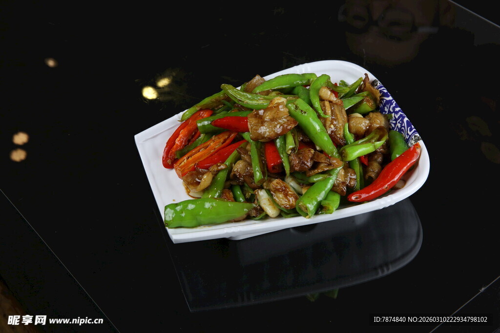 尖椒炒肉