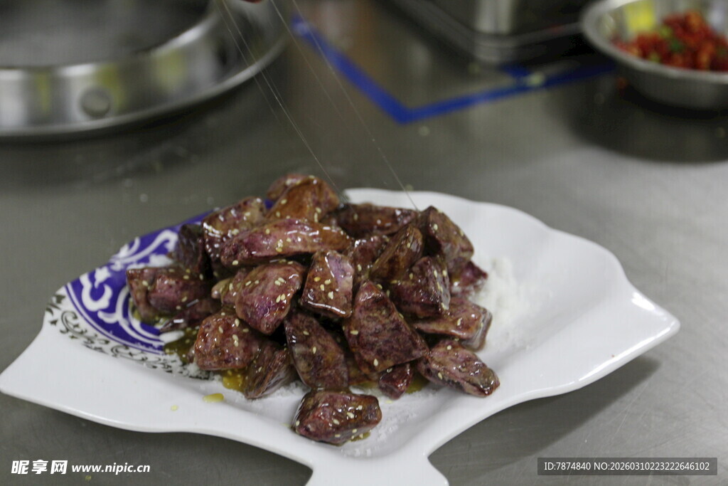 美味酱牛肉摆盘精致