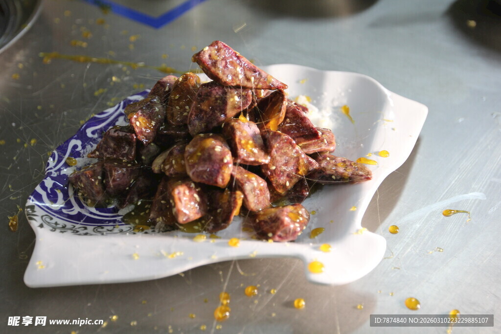 美味牛肉粒 色泽诱人