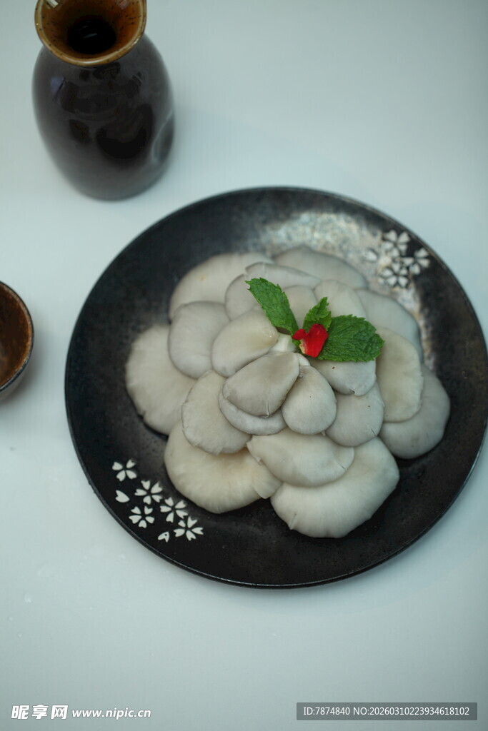 美味饺子摆盘精致