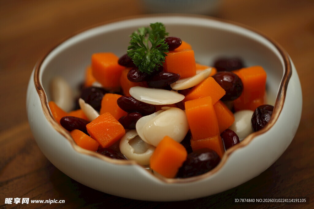 美味缤纷蔬菜沙拉碗