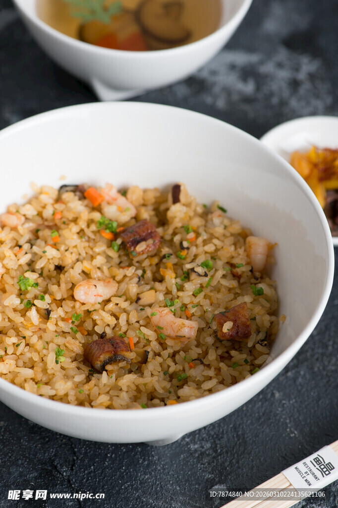 美味虾仁炒饭
