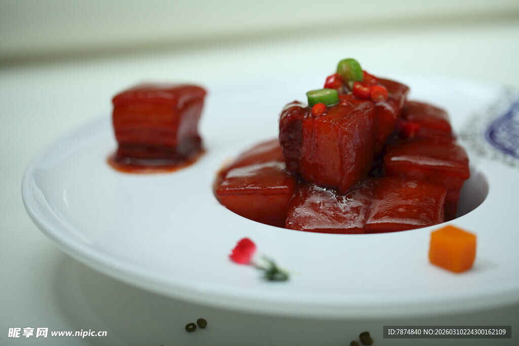 美味红烧肉摆盘精致