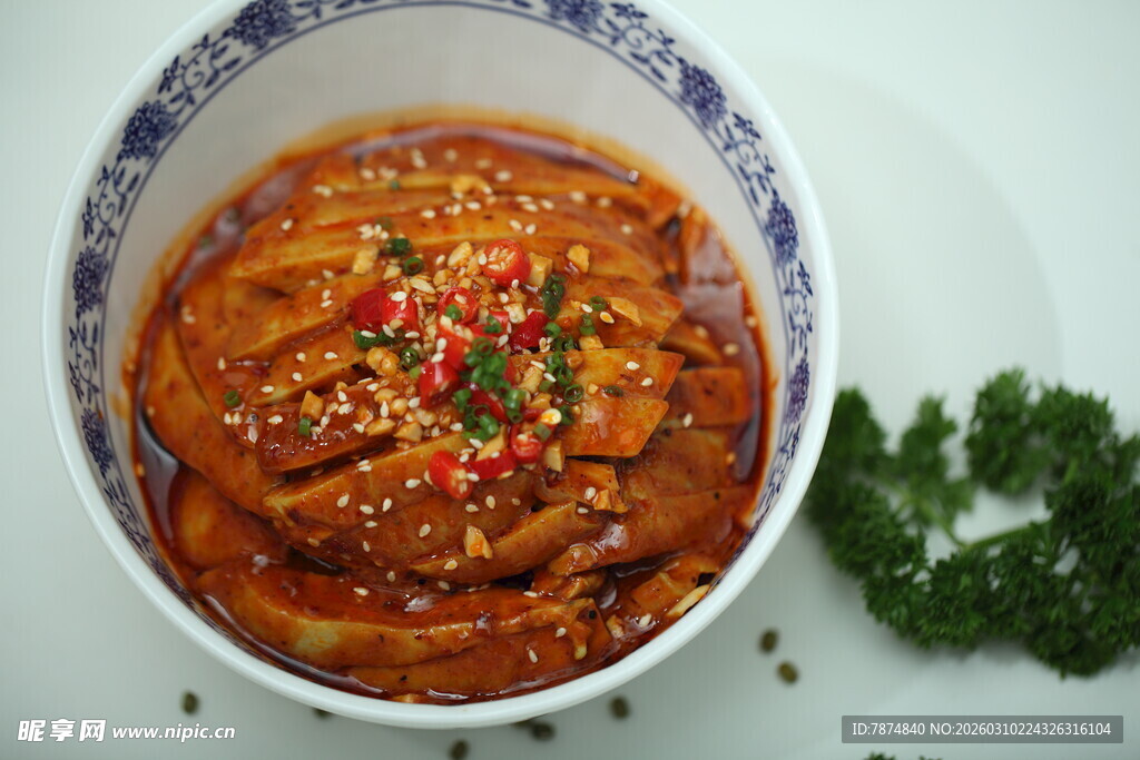 美味红烧茄子 诱人色泽