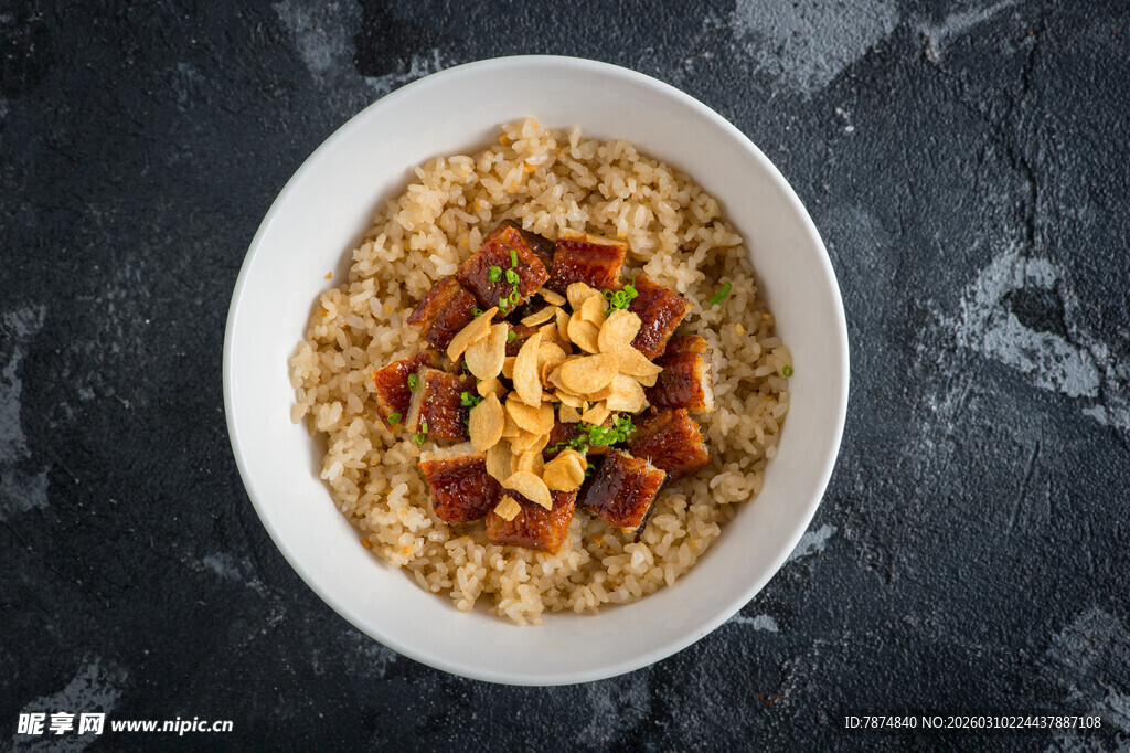 一碗美味的蛋香燕麦粥