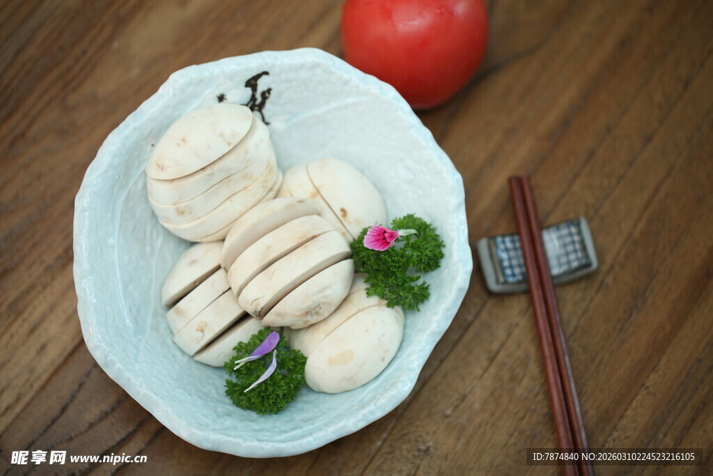 中式美味鸡肉摆盘