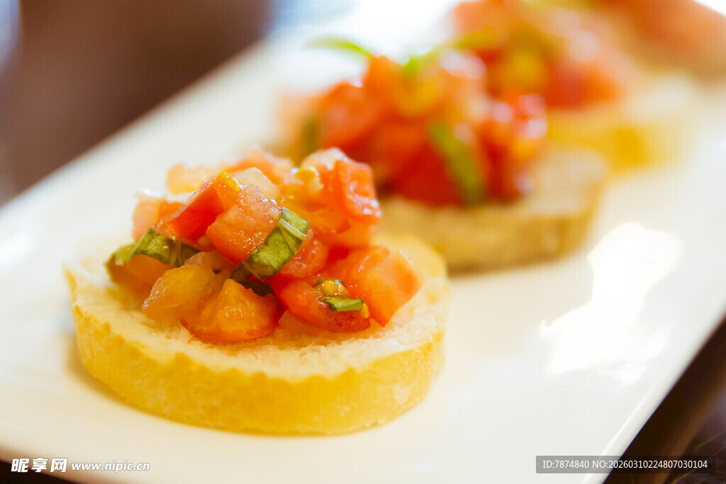 美味番茄面包小吃