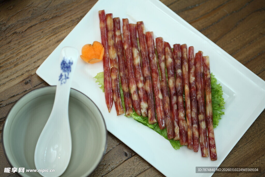 美味腊肠摆盘